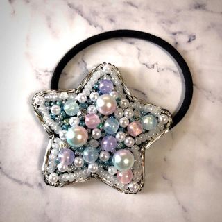 《No.314》ビーズ刺繍 星のヘアゴム(ヘアアクセサリー)