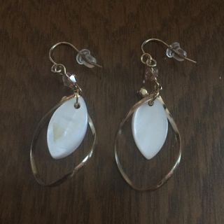 ピアス(ピアス)