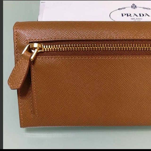 PRADA(プラダ)のかいまま様　専用　PRADA　プラダ　長財布　ウォレット レディースのファッション小物(財布)の商品写真