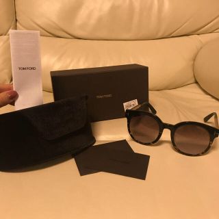 トムフォード(TOM FORD)のトム・フォード 100%正規品 べっ甲柄サングラス(サングラス/メガネ)