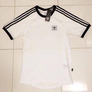 アディダス(adidas)の新品 アディダス オリジナルスＴシャツ(Tシャツ/カットソー(半袖/袖なし))