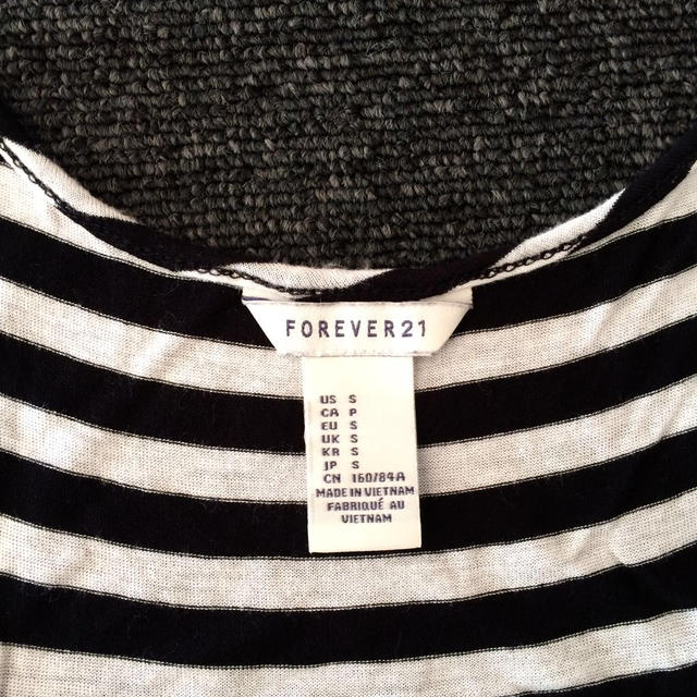 FOREVER 21(フォーエバートゥエンティーワン)のF21 ボーダータンクトップ レディースのトップス(タンクトップ)の商品写真