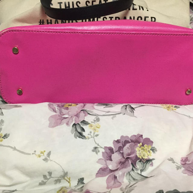 kate spade new york(ケイトスペードニューヨーク)のトートバック レディースのバッグ(トートバッグ)の商品写真