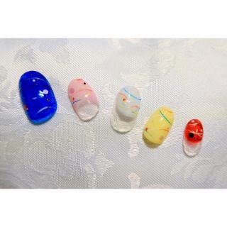 祭りのヨーヨーつりネイル チップ ハンドメイドのアクセサリー(ネイルチップ)の商品写真