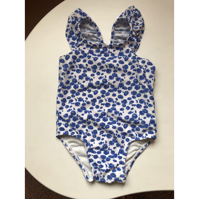 babyGAP(ベビーギャップ)のbaby gap 水着/完売色の今季物です。 キッズ/ベビー/マタニティのキッズ服女の子用(90cm~)(水着)の商品写真