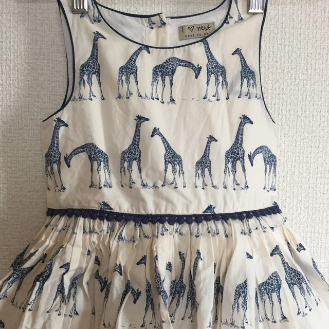 NEXT(ネクスト)のnext♡新品キリンさんワンピース キッズ/ベビー/マタニティのキッズ服女の子用(90cm~)(ワンピース)の商品写真