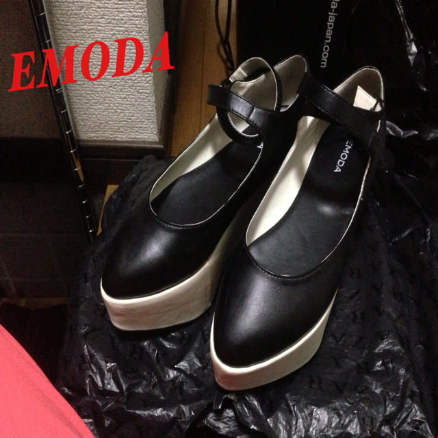 EMODA(エモダ)のエモダ 大人気の厚底のサンダル Lサイズ レディースの靴/シューズ(ハイヒール/パンプス)の商品写真