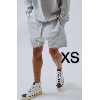 フィアオブゴッド(FEAR OF GOD)の希少XSサイズ FOG ESSENTIALS sweat shorts グレー(ショートパンツ)