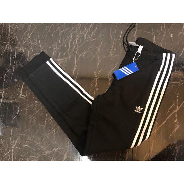 adidas originals トラックパンツ アディダス スウェットパンツ 1