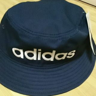 アディダス(adidas)のadidas👟ﾊﾞｹｯﾄﾊｯﾄ(ハット)