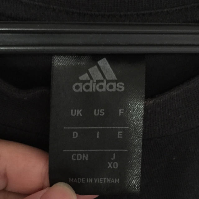 adidas(アディダス)のadidas Tシャツ メンズのトップス(Tシャツ/カットソー(半袖/袖なし))の商品写真