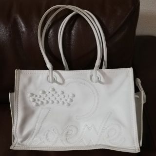 ロエベ(LOEWE)のお値下げ💐LOEWE白色クラウンスタッズショッパートートバッグ🍒🕊️(トートバッグ)