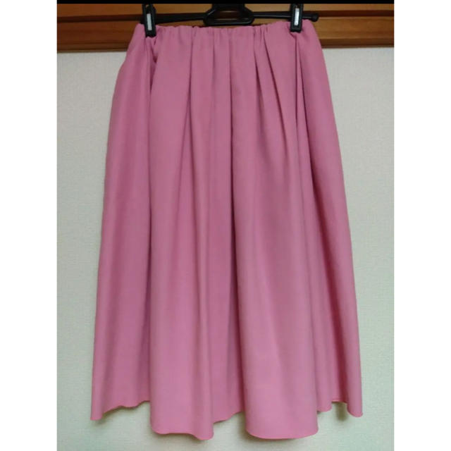 Demi-Luxe BEAMS(デミルクスビームス)のデミルクスビームス　タックフレアスカート　38 レディースのスカート(ひざ丈スカート)の商品写真
