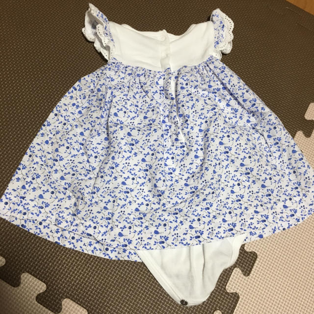 PETIT BATEAU(プチバトー)のプチバトー 花柄ワンピース キッズ/ベビー/マタニティのベビー服(~85cm)(ワンピース)の商品写真