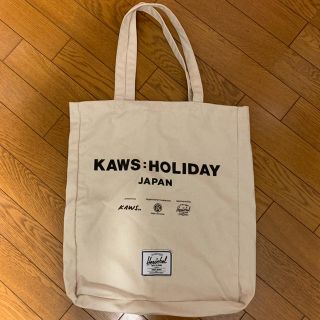 ハーシェル(HERSCHEL)のKAWS HOLIDAY JAPAN herschel トートバッグ(トートバッグ)