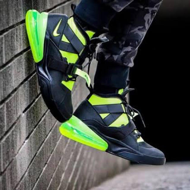 AIR FORCE 270  28cm