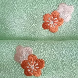 若草ちりめん正絹高級帯揚げ　日本刺繍　最終値下げ(和装小物)