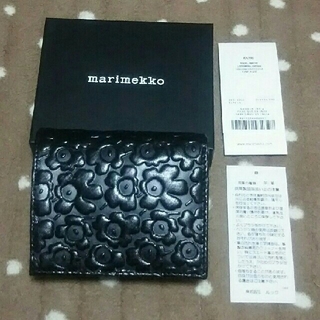 マリメッコ(marimekko)のmarimekko☆2つ折り財布☆新品未使用箱付き(財布)