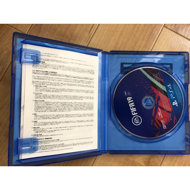 KONAMI(コナミ)のFIFA19 PS4 エンタメ/ホビーのゲームソフト/ゲーム機本体(家庭用ゲームソフト)の商品写真