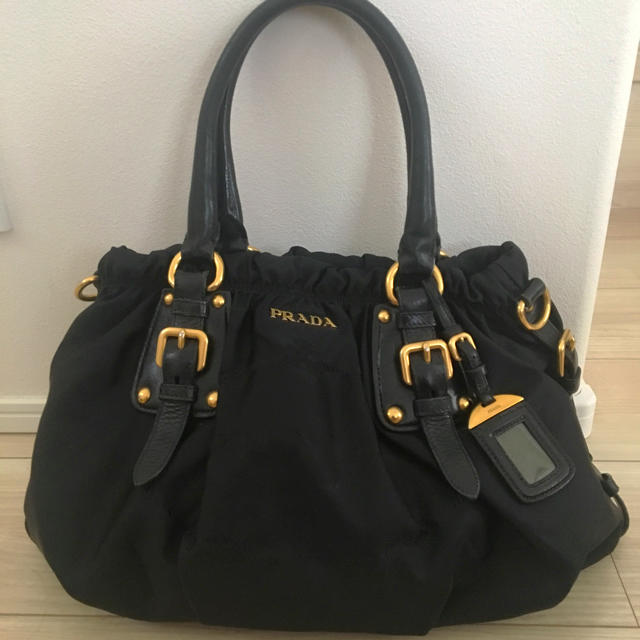 PRADA レザー×ナイロンバッグ