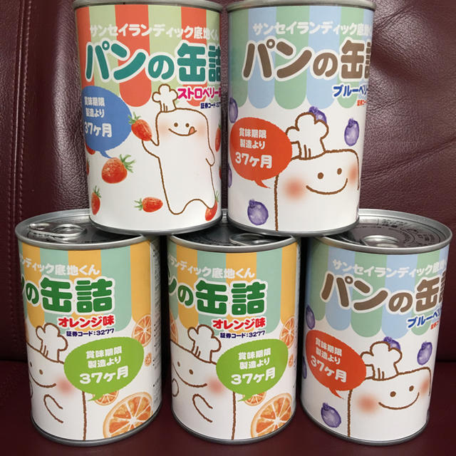 非常食  パンの缶詰 食品/飲料/酒の加工食品(缶詰/瓶詰)の商品写真