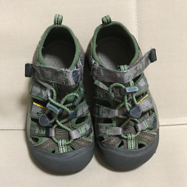 KEEN(キーン)の専用！ キッズ/ベビー/マタニティのキッズ靴/シューズ(15cm~)(サンダル)の商品写真