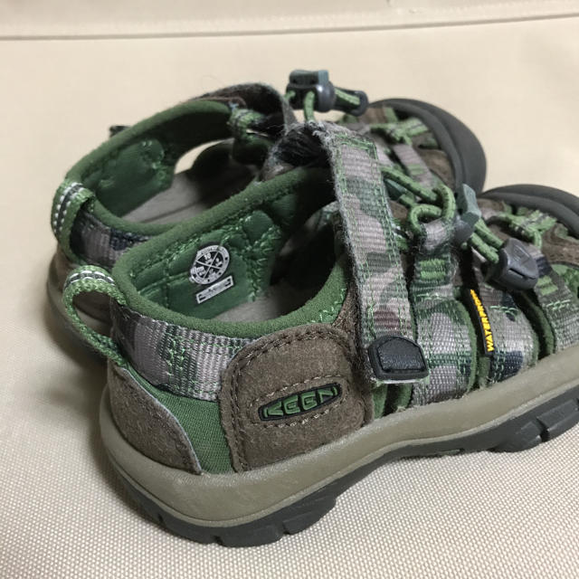 KEEN(キーン)の専用！ キッズ/ベビー/マタニティのキッズ靴/シューズ(15cm~)(サンダル)の商品写真