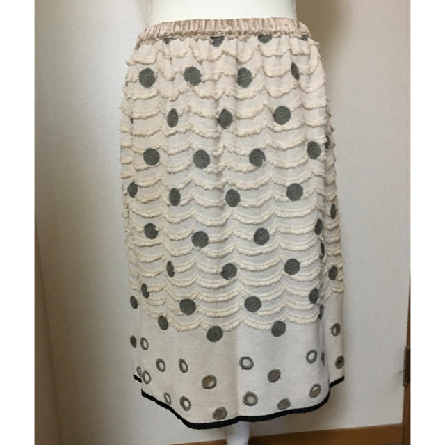 mina perhonen(ミナペルホネン)のH.P.FRANCE ミナペルホネンスカート レディースのスカート(ひざ丈スカート)の商品写真