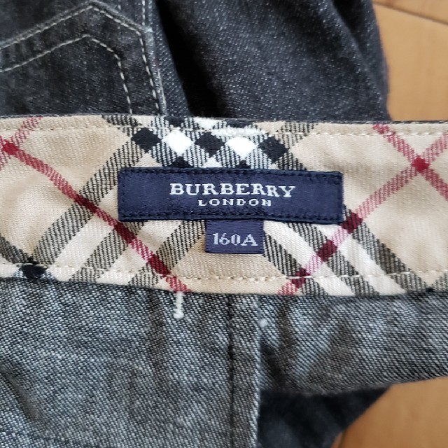 BURBERRY(バーバリー)のBURBERRY　バーバリー　160A ショートパンツ レディースのパンツ(ショートパンツ)の商品写真