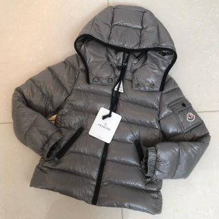 モンクレール(MONCLER)の専用出品【新品】モンクレール キッズ☆size6(ジャケット/上着)