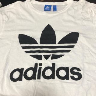 アディダス(adidas)のアディダス Tシャツ(Tシャツ/カットソー(半袖/袖なし))