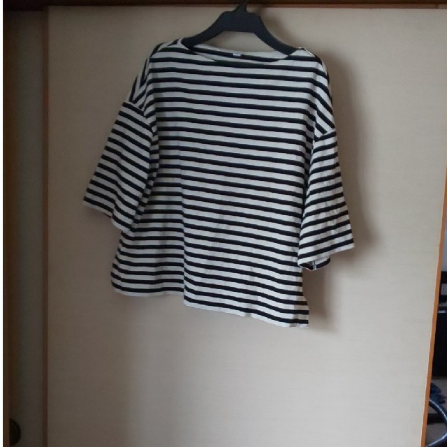 UNIQLO(ユニクロ)のユニクロ ボートネック ボーダー 五分袖 Tシャツ カットソー レディースのトップス(カットソー(長袖/七分))の商品写真