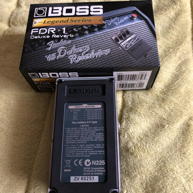 BOSS(ボス)のBOSS FDR-1 Fender Deluxe Reverb 楽器のギター(エフェクター)の商品写真