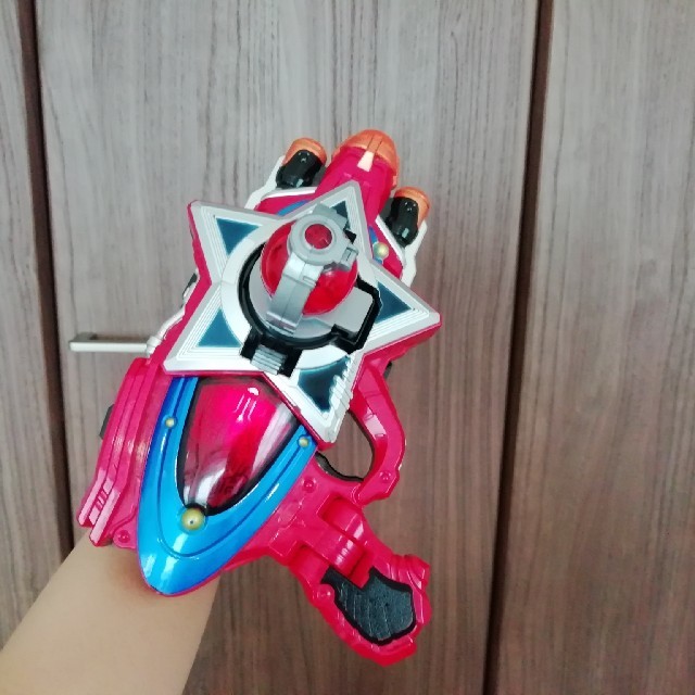 BANDAI(バンダイ)のウルトラマンルーブ セイザブラスター エンタメ/ホビーのおもちゃ/ぬいぐるみ(キャラクターグッズ)の商品写真