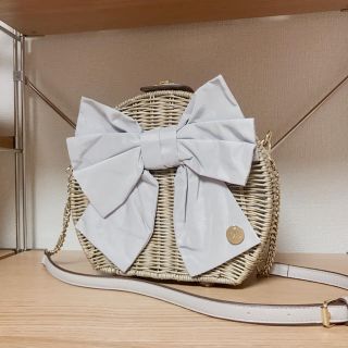 ジルバイジルスチュアート(JILL by JILLSTUART)の使用2回のみ美品♡ショルダー付きリボンかごバッグ♡グレー(かごバッグ/ストローバッグ)