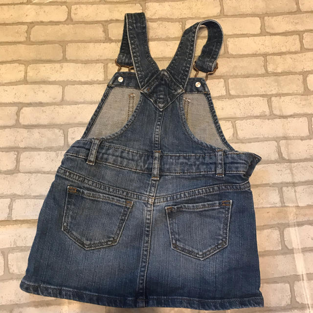 babyGAP(ベビーギャップ)のbaby gap デニムサロペットワンピース キッズ/ベビー/マタニティのキッズ服女の子用(90cm~)(ワンピース)の商品写真