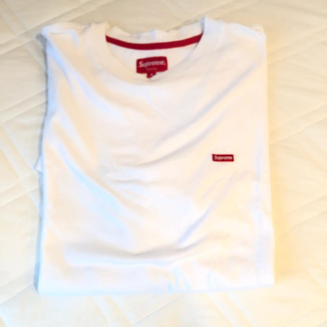 Supreme(シュプリーム)のsupreme ロゴT  メンズのトップス(Tシャツ/カットソー(半袖/袖なし))の商品写真