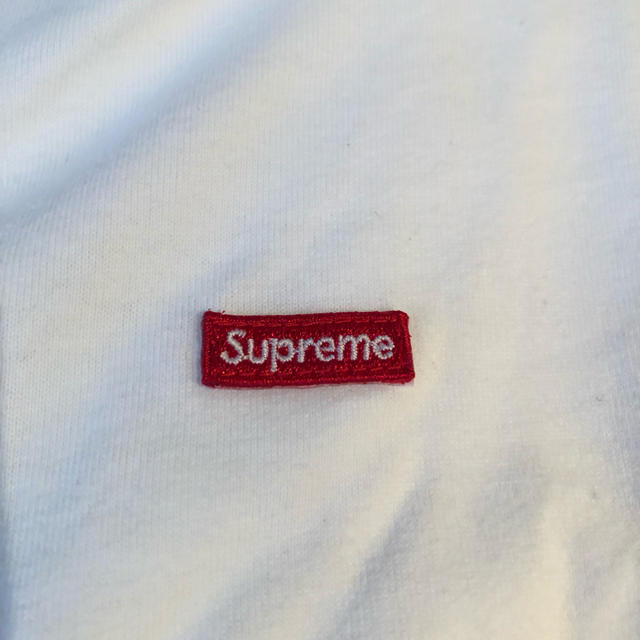 Supreme(シュプリーム)のsupreme ロゴT  メンズのトップス(Tシャツ/カットソー(半袖/袖なし))の商品写真