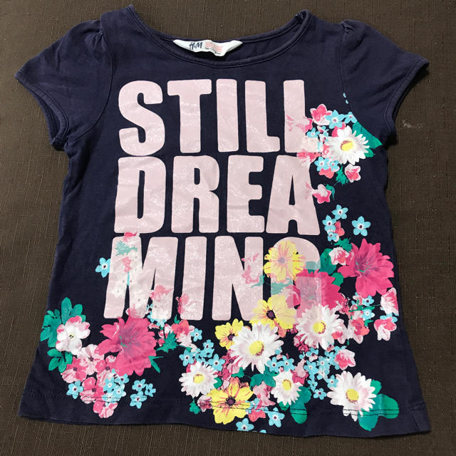 H&M(エイチアンドエム)のH&M 半袖Tシャツ  花柄 ネイビー  95 キッズ/ベビー/マタニティのキッズ服女の子用(90cm~)(Tシャツ/カットソー)の商品写真