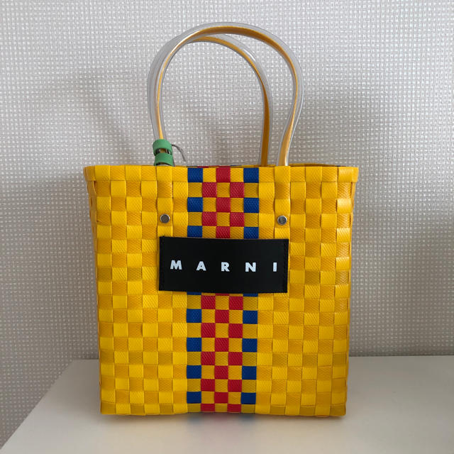 Marni(マルニ)のMARNI マルニ ショッピングバッグ タグ付き新品 レディースのバッグ(かごバッグ/ストローバッグ)の商品写真