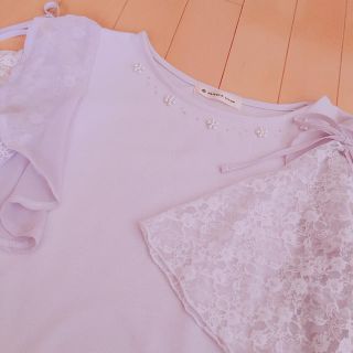 マジェスティックレゴン(MAJESTIC LEGON)の【美品】お花 ビジュー レース シフォン トップス(カットソー(半袖/袖なし))