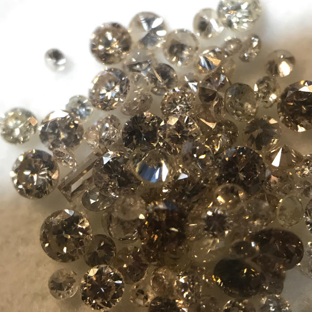 メレダイヤルース 約60粒+約4ctの通販 by 気ままな宝石屋さん|ラクマ 約2.0ct 国産