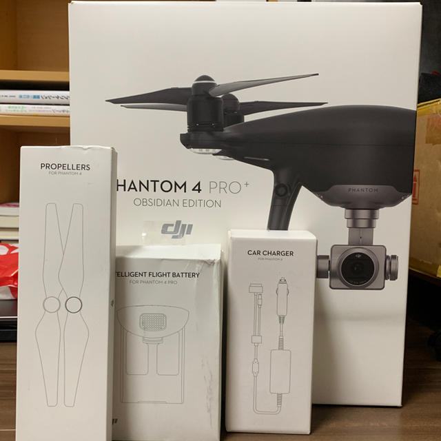 phantom(ファントム)の全て未使用品 DJI Phantom 4 Pro+ Obsidian エンタメ/ホビーのおもちゃ/ぬいぐるみ(ホビーラジコン)の商品写真