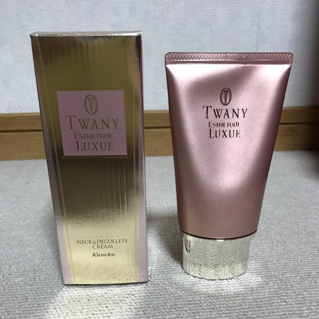 TWANY(トワニー)のトワニー ネック&デコルテクリーム コスメ/美容のボディケア(ボディクリーム)の商品写真