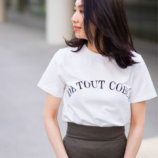 トッコ(tocco)のノスタルジア ロゴTシャツ(Tシャツ(半袖/袖なし))