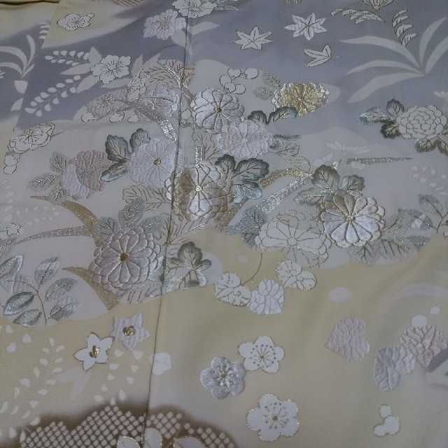 最終値下げ訪問着*豪華刺繍48000→43000円 最終値下げ訪問着*豪華刺繍48000→43000円