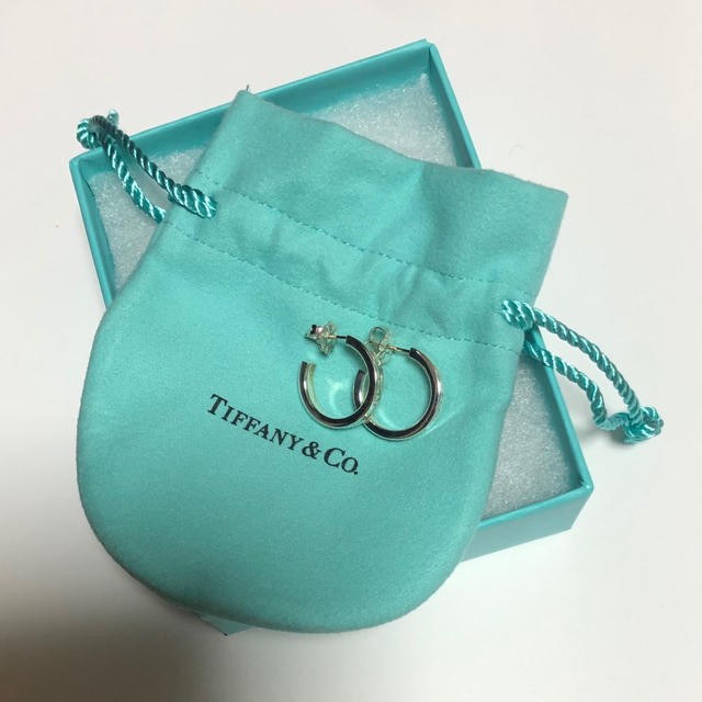 アクセサリー新品未使用 Tiffany フープピアス