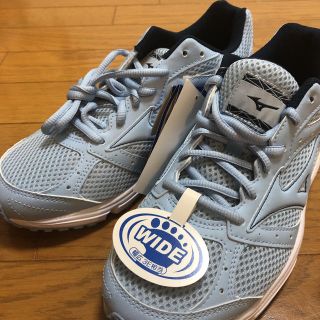 ミズノ(MIZUNO)のジャスミン様専用MIZUNO(スカイ)【Lady’s /23.5/新品】(スニーカー)