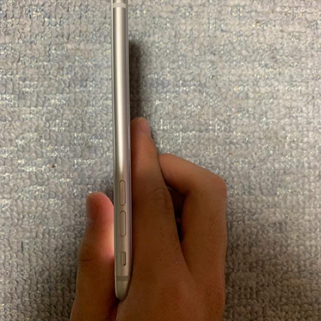 Apple(アップル)のiPhone8アクティベーションロック スマホ/家電/カメラのスマートフォン/携帯電話(スマートフォン本体)の商品写真
