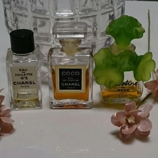 シャネル(CHANEL)のCHANEL＆Cabotine☆小瓶(小物入れ)